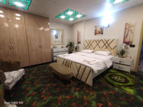 AQZ Luxury Three-Bedroom Apartment